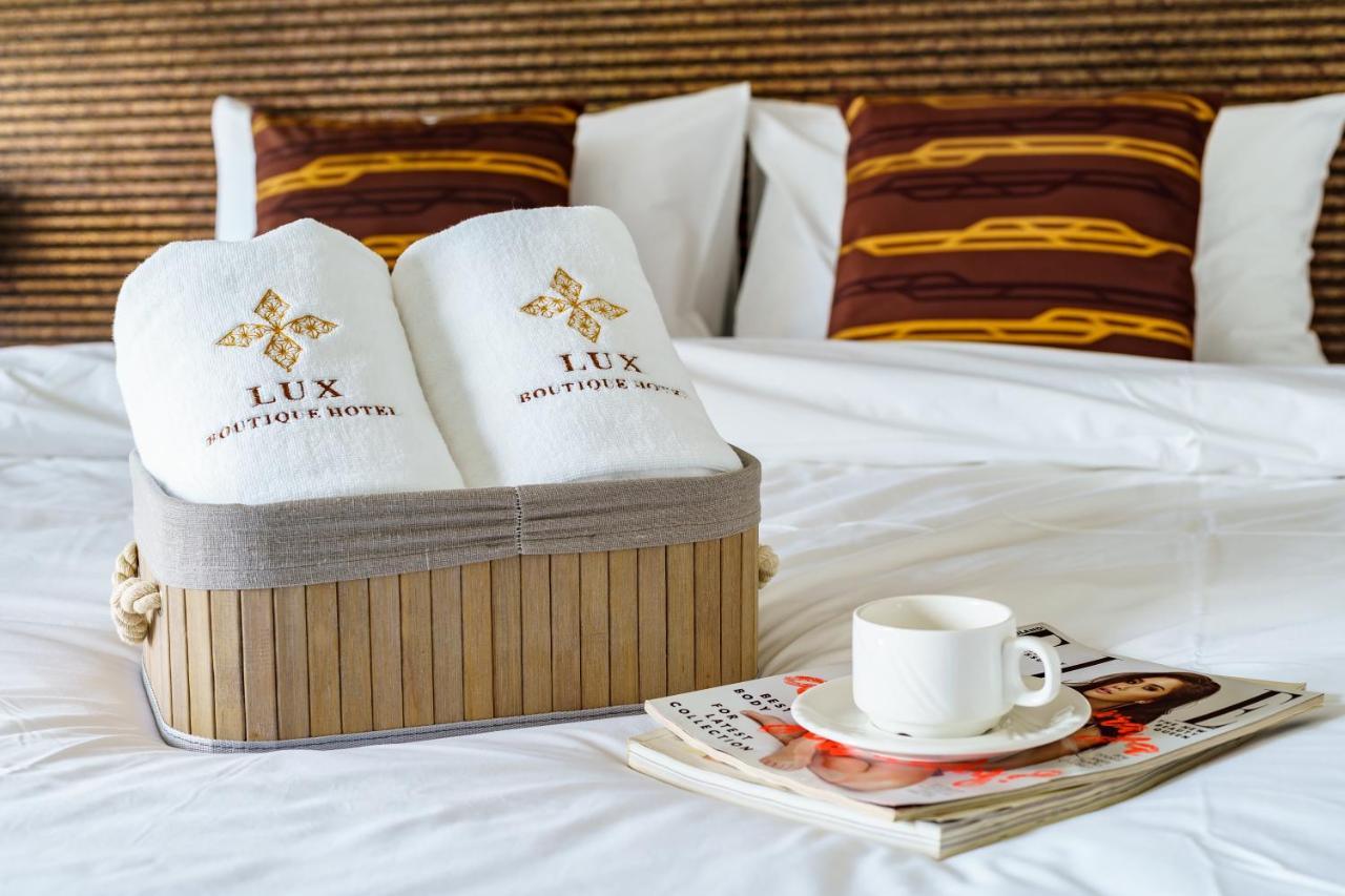 Lux Boutique Hotel Nonthaburi Exterior foto